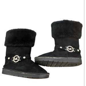 Michael Kors girls' winter boots. Size 8